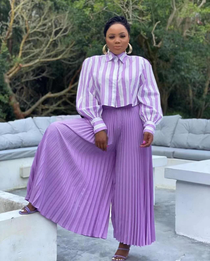 Striped High-Neck Long Sleeve Blouse with Wide-Leg Pleated Trousers in Modern Style