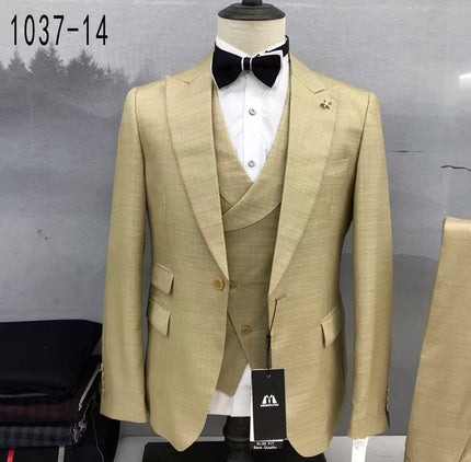 Men's slim-fit light khaki 3-piece suit with matching waistcoat and notch lapels