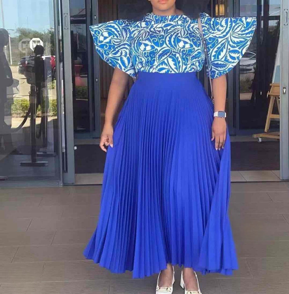Pleated maxi skirt with puff-sleeve top, royal blue