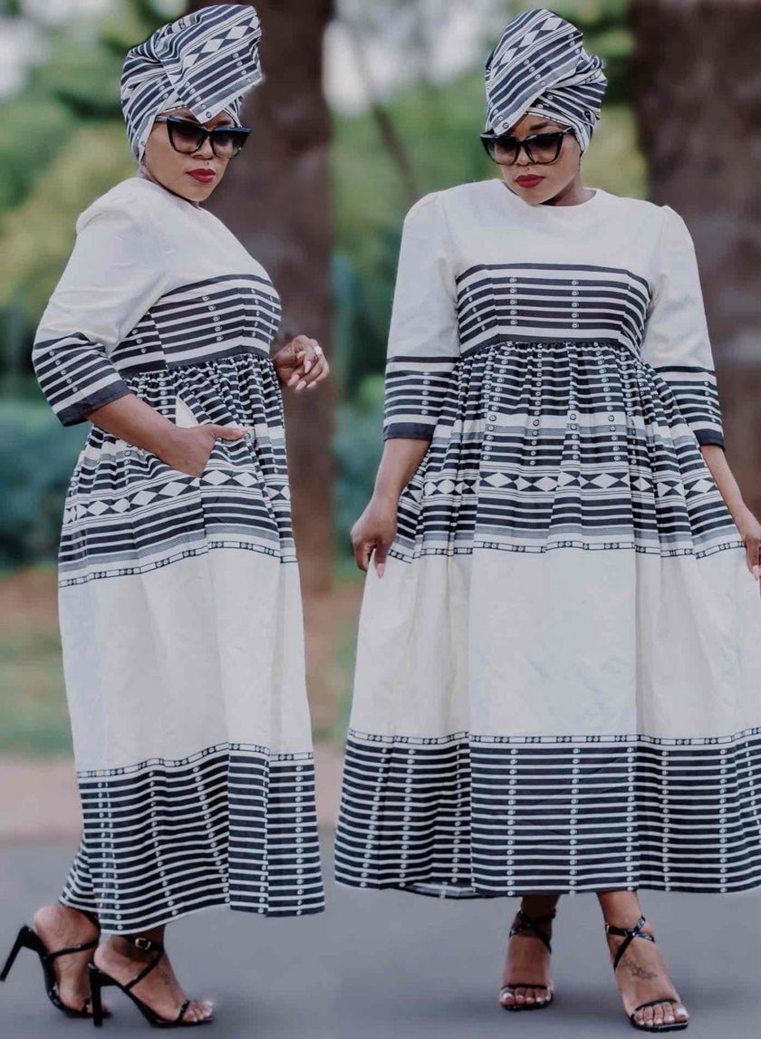 Geometric Stripe Patterned Midi Dress with Three-Quarter Sleeves