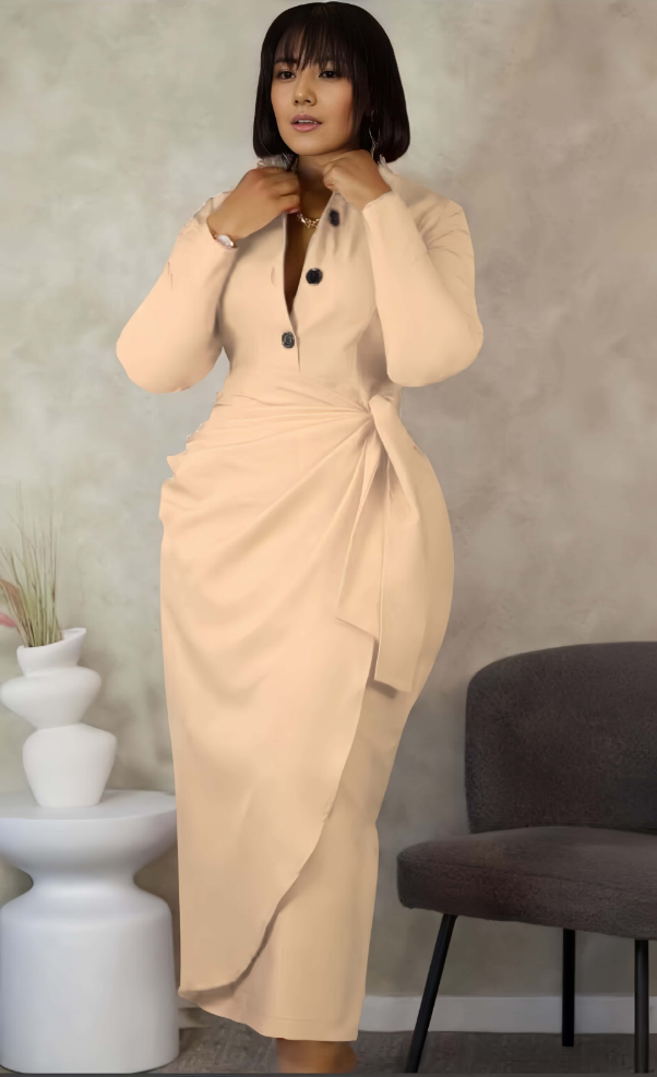 Slim fit shirt dress, light peach, button-front with pointed collar and long sleeves