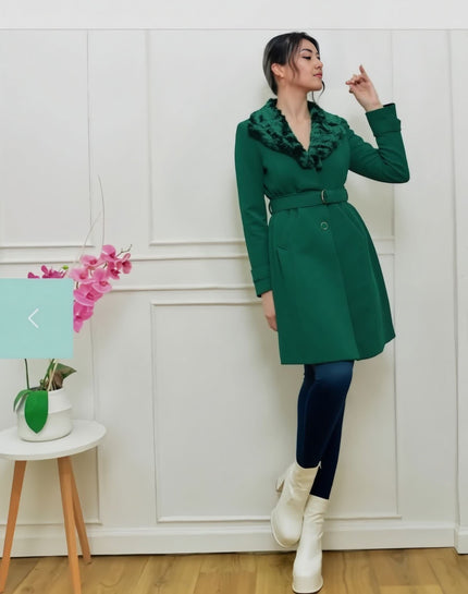 Green belted coat with fur collar, long sleeves, mid-calf length