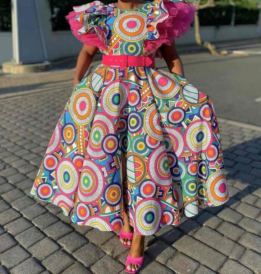 Circle Motif Structured Sleeve Dress