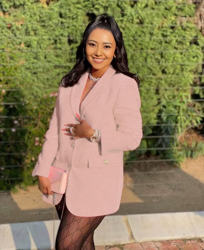 Women’s light pink double-breasted blazer with notched lapels, long sleeves, gold buttons