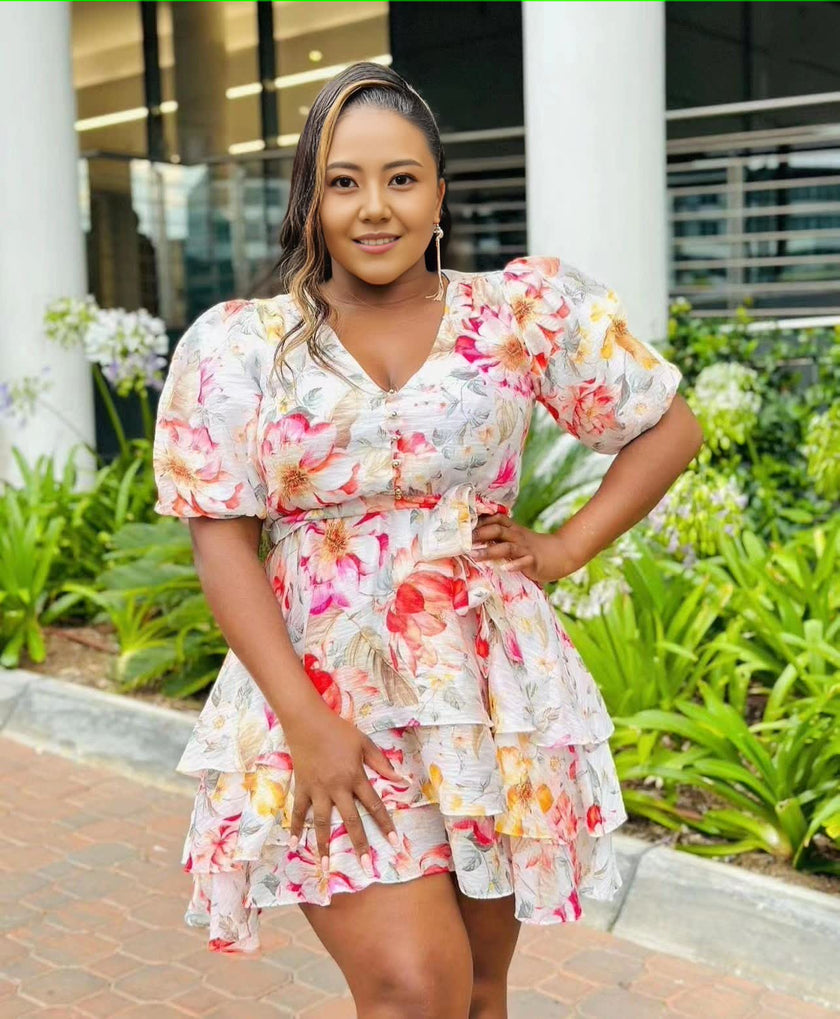 Short-Sleeved V-Neck Floral Print Dress with Layered Ruffle Hem
