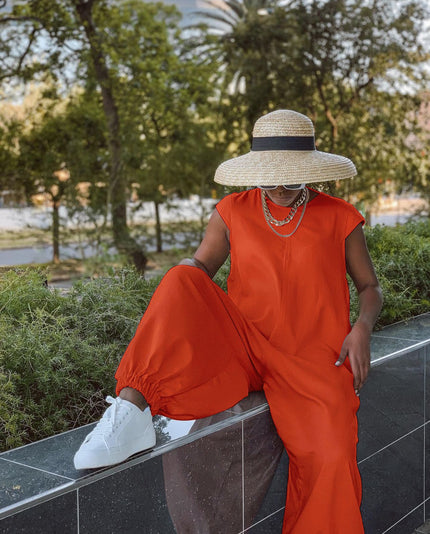 Tomato-red wide-leg crew-neck jumpsuit with short sleeves and relaxed fit