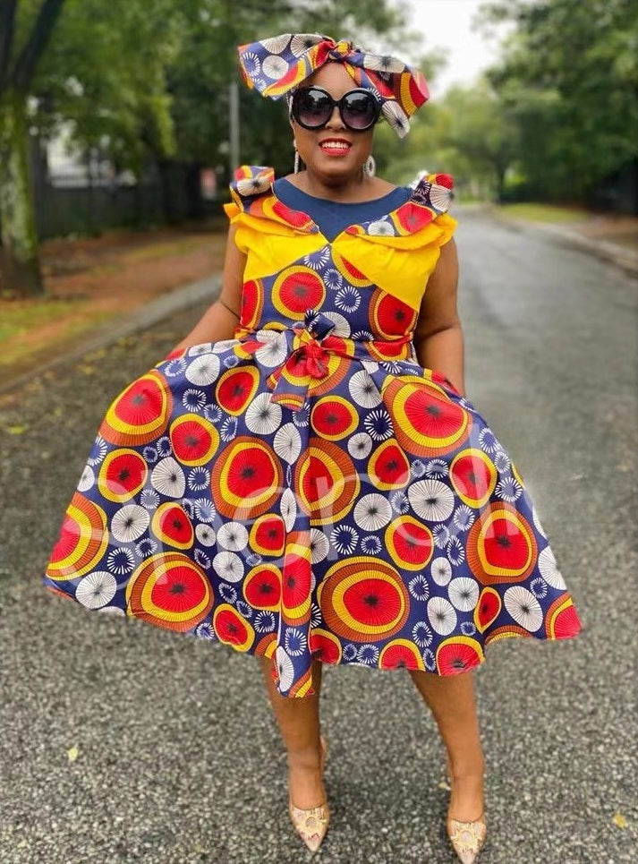 Floral Element Design African Traditional Attire Short Sleeve Dress