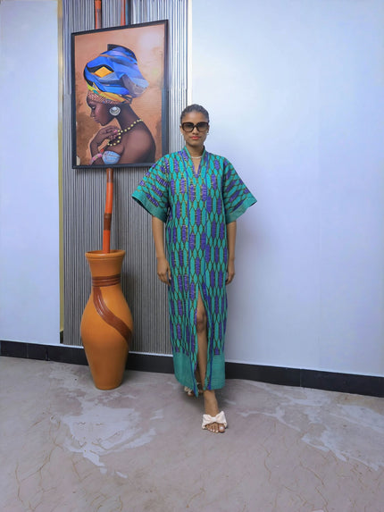 Printed green maxi dress with front slit and loose short sleeves