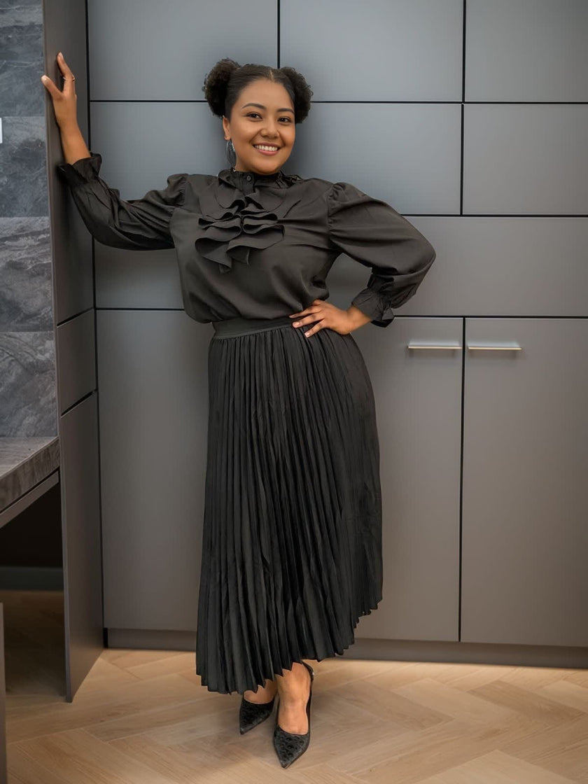 Women's Long-Sleeve Top with Ruffle Trim and Elegant Sleeve Detailing