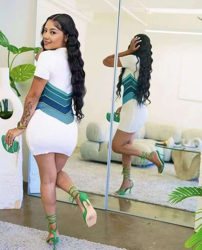 Women's Knitted Dress with Geometric Pattern and Waist-Cinching Design