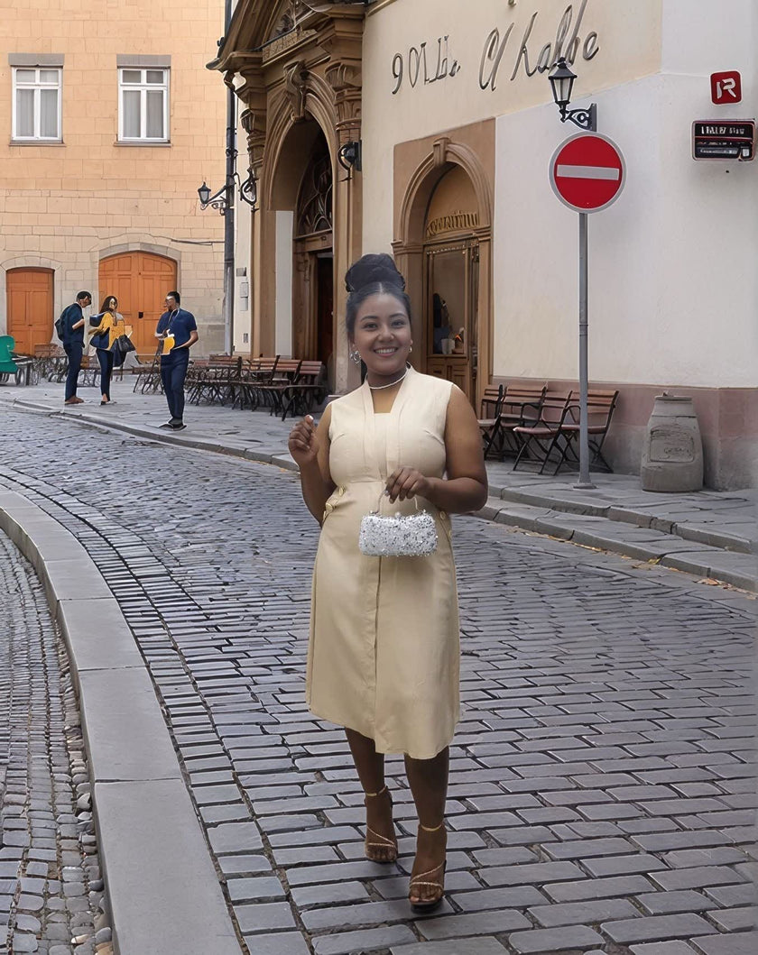 Women's Sleeveless Midi Dress with Buttoned Utility Pockets