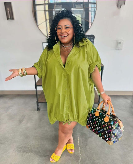 Loose-fit shirt dress with drawstring hem in lime green, short sleeves, button front