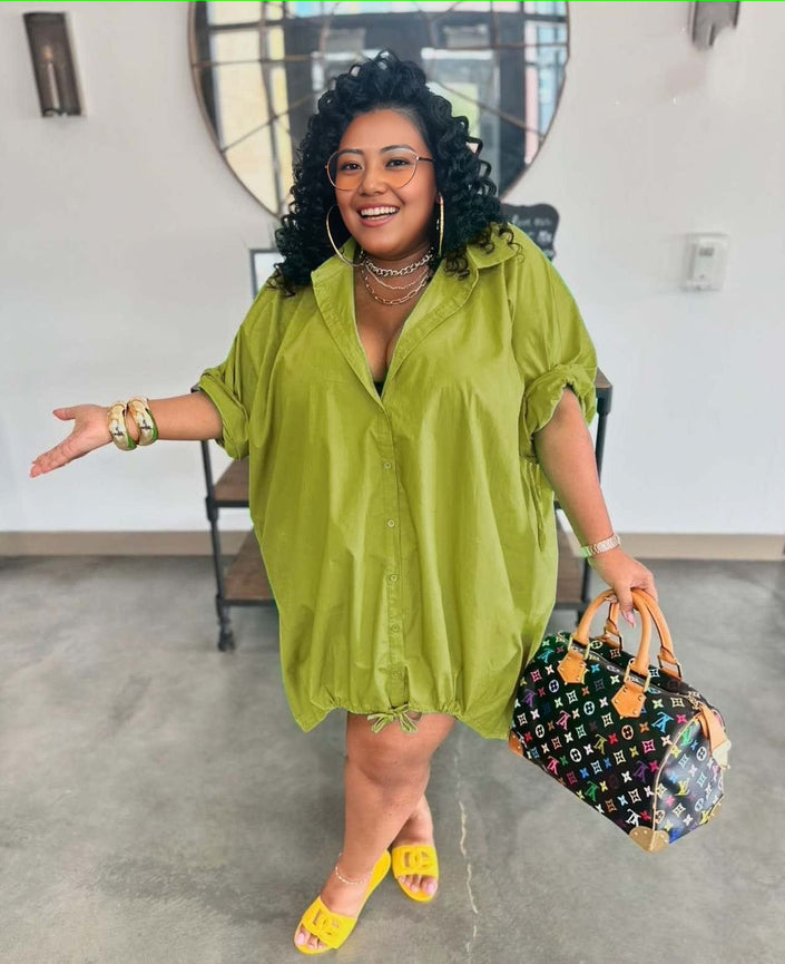Loose-fit shirt dress with drawstring hem in lime green, short sleeves, button front