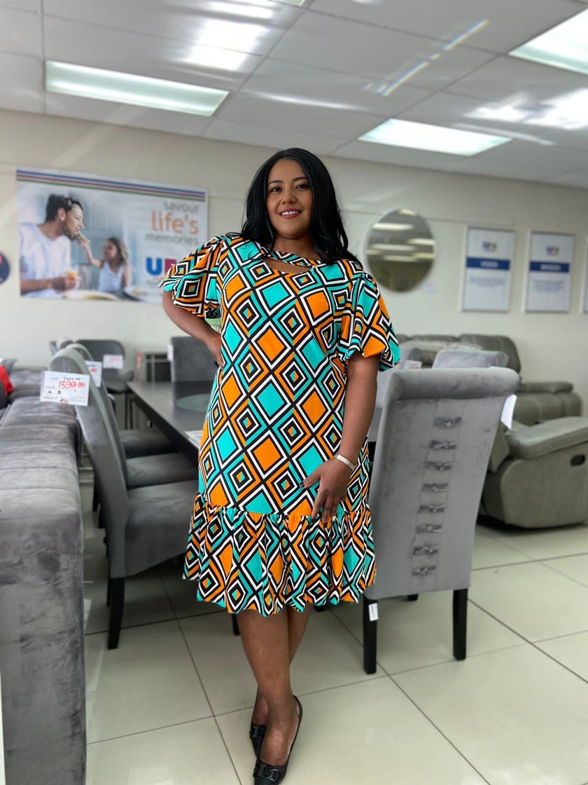 Geometric Diamond Pattern Short-Sleeve Dress