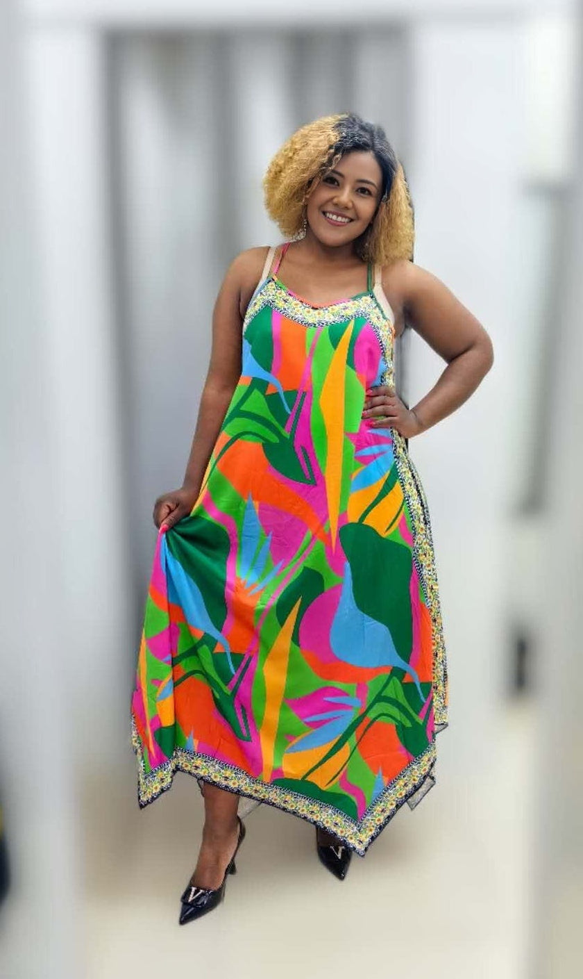 Sleeveless Maxi Dress with Abstract Print and Spaghetti Straps