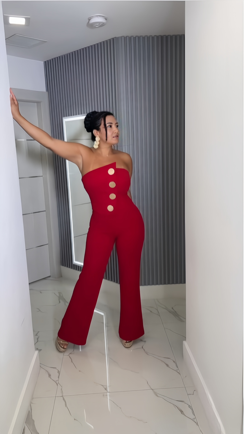 Single-Sleeve Fitted Waist Jumpsuit with Elegant Button Embellishments