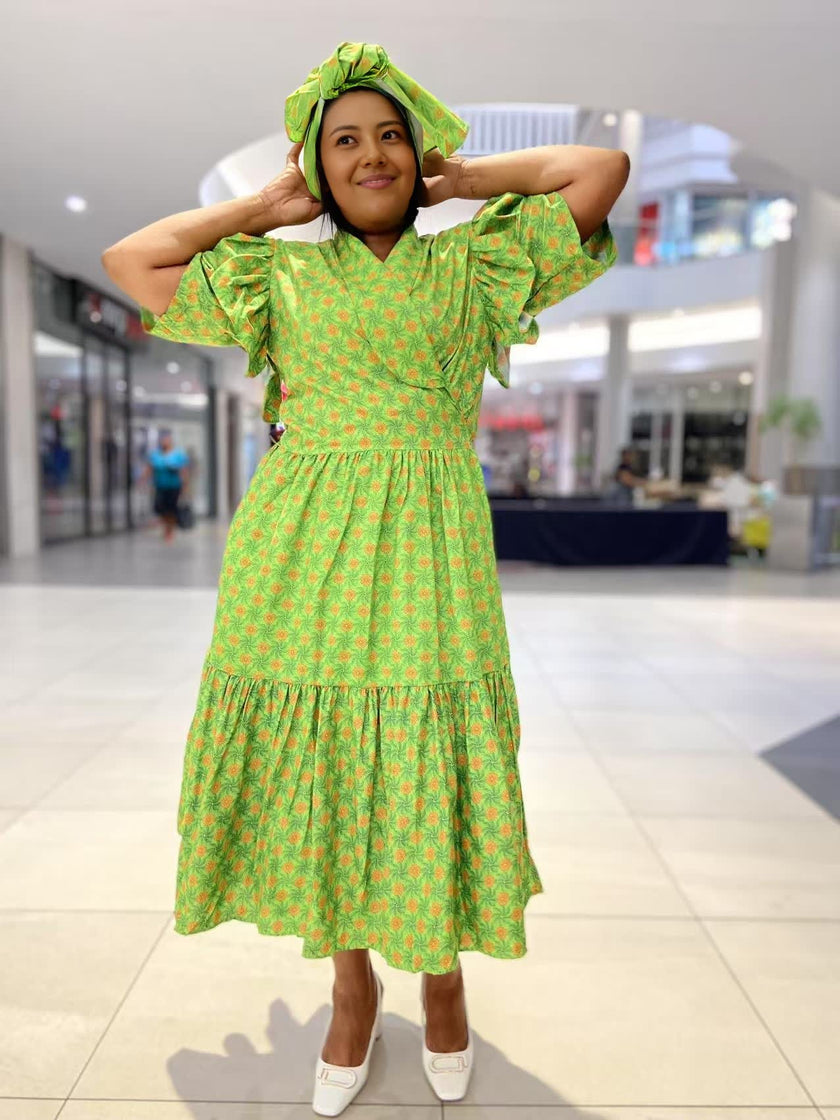 Midi Dress with ruffled sleeves, green floral print