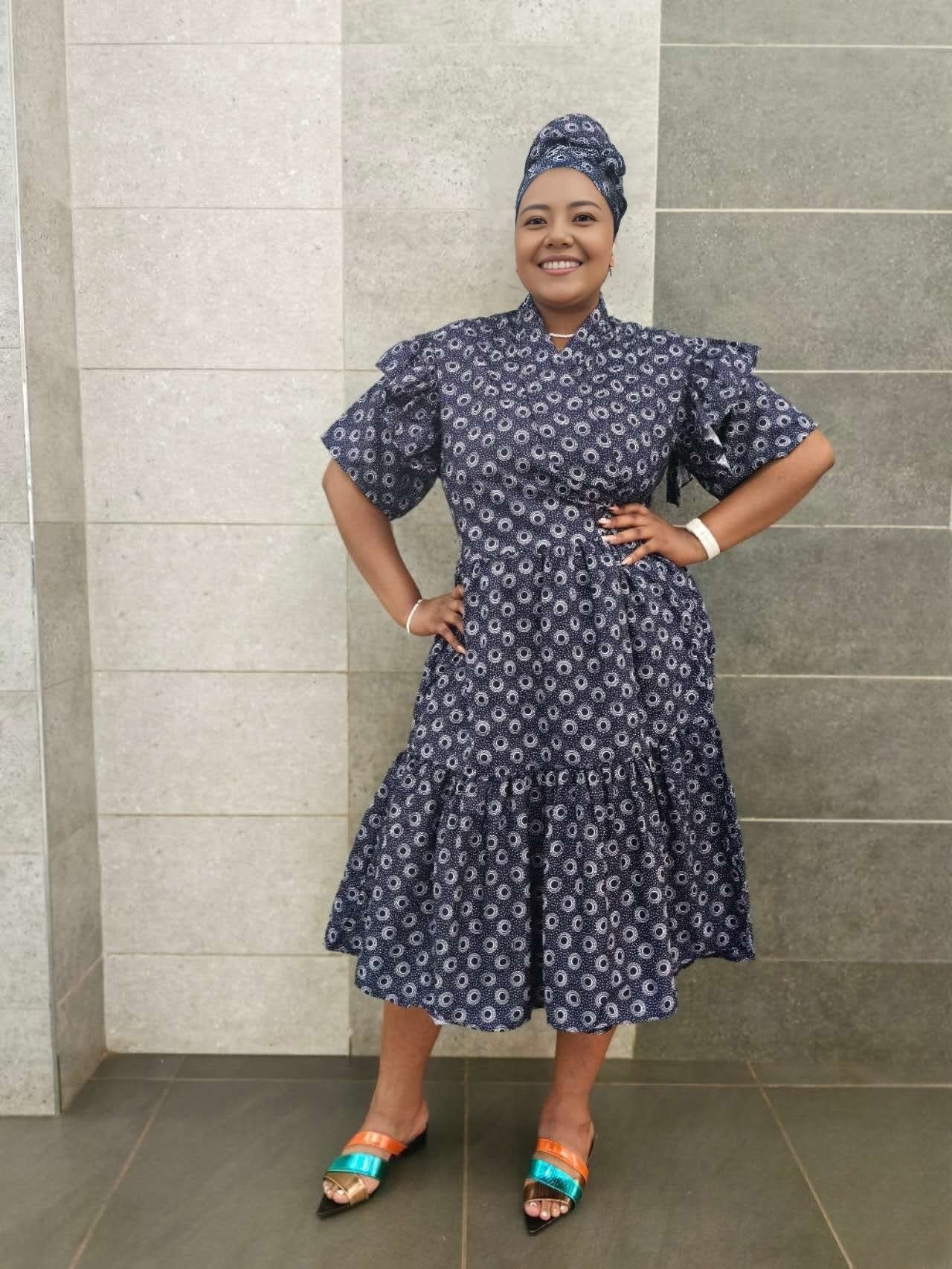 Midi Dress with ruffled sleeves, navy print