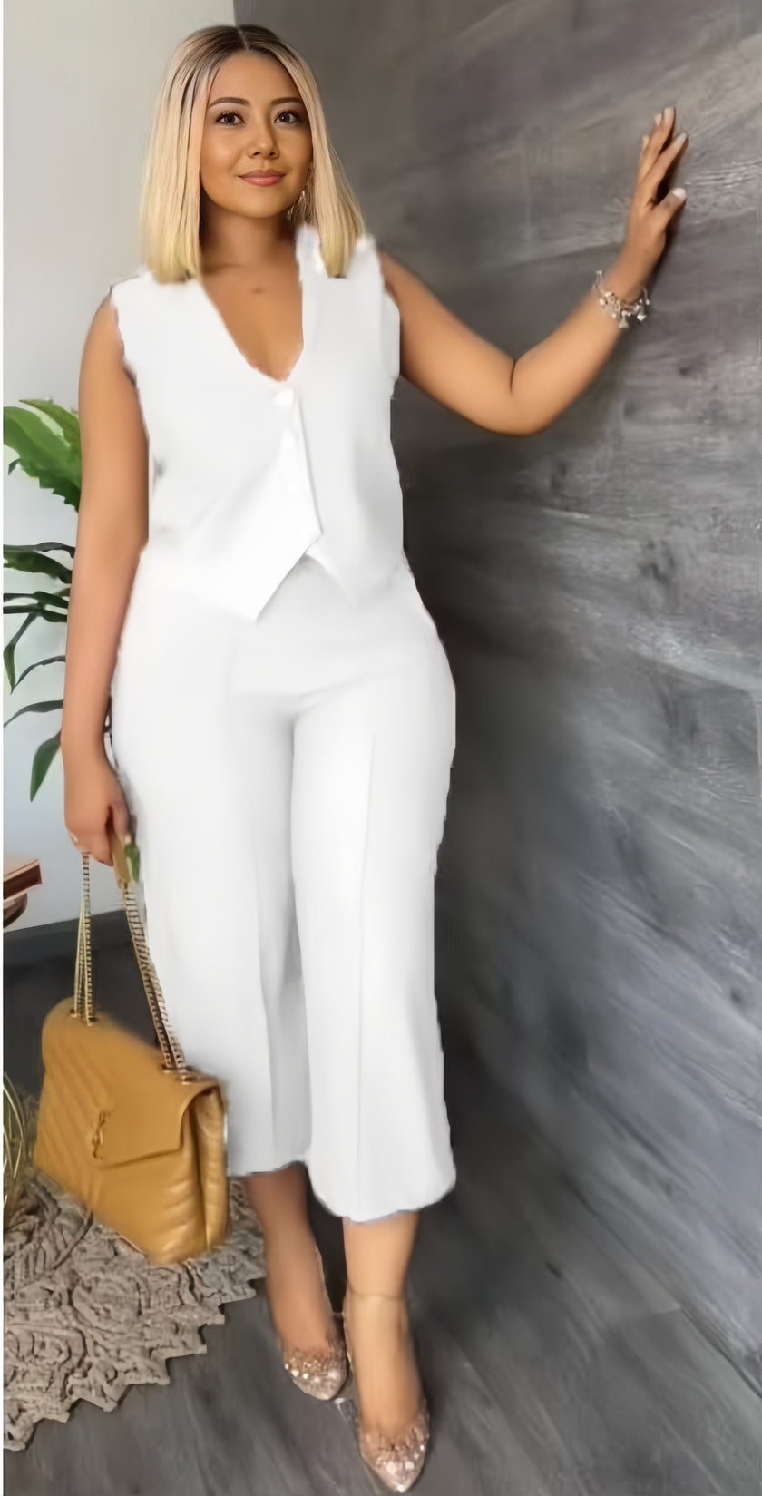 V-Neck Sleeveless Top with Cropped Trousers Twin Set