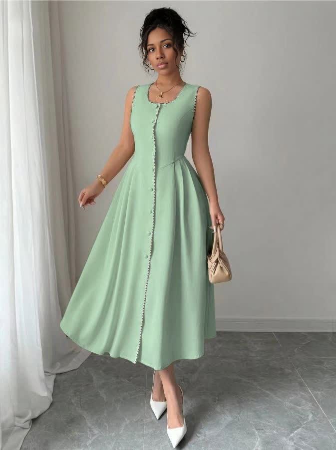 Elegant Sleeveless Button-Down Midi Dress with Scalloped Trim and Fitted Silhouette