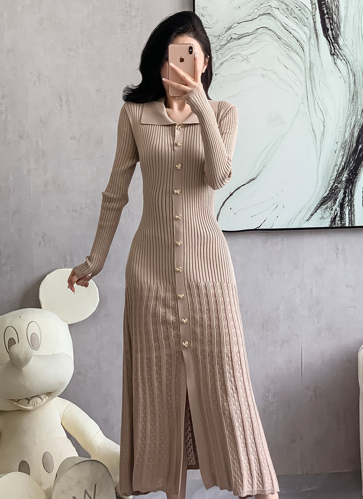 Button-Front Ribbed Knit Midi Dress with Long Sleeves and Pleated Hem Design