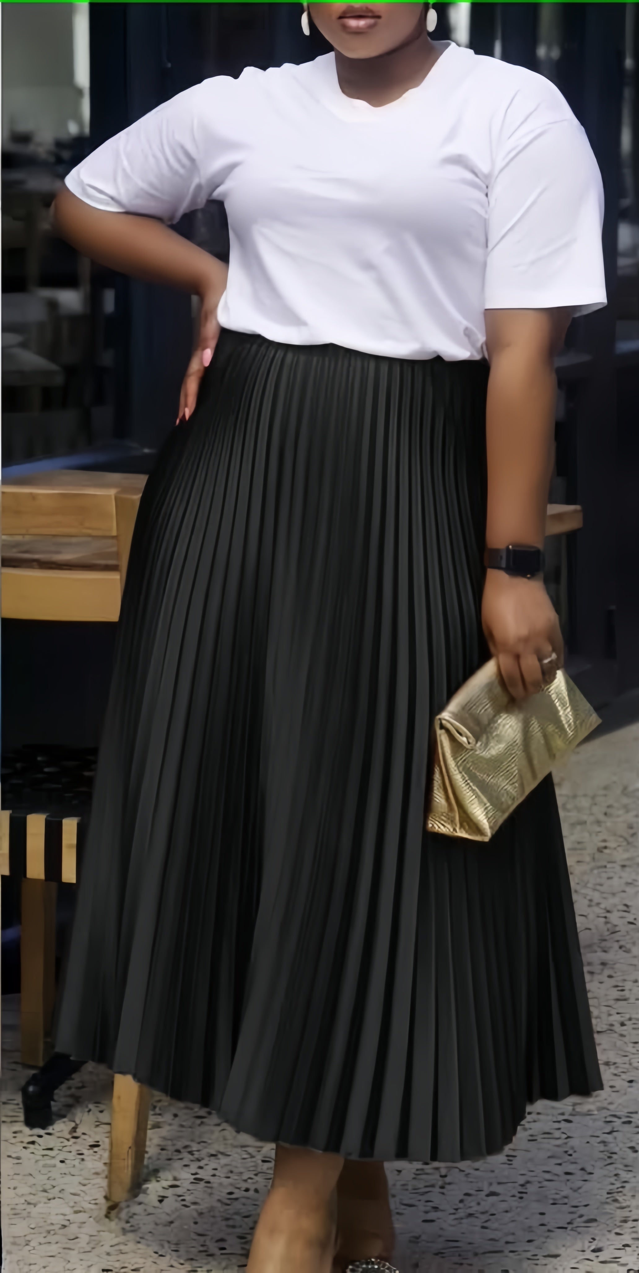 Pleated midi skirt with stretch waistband, black