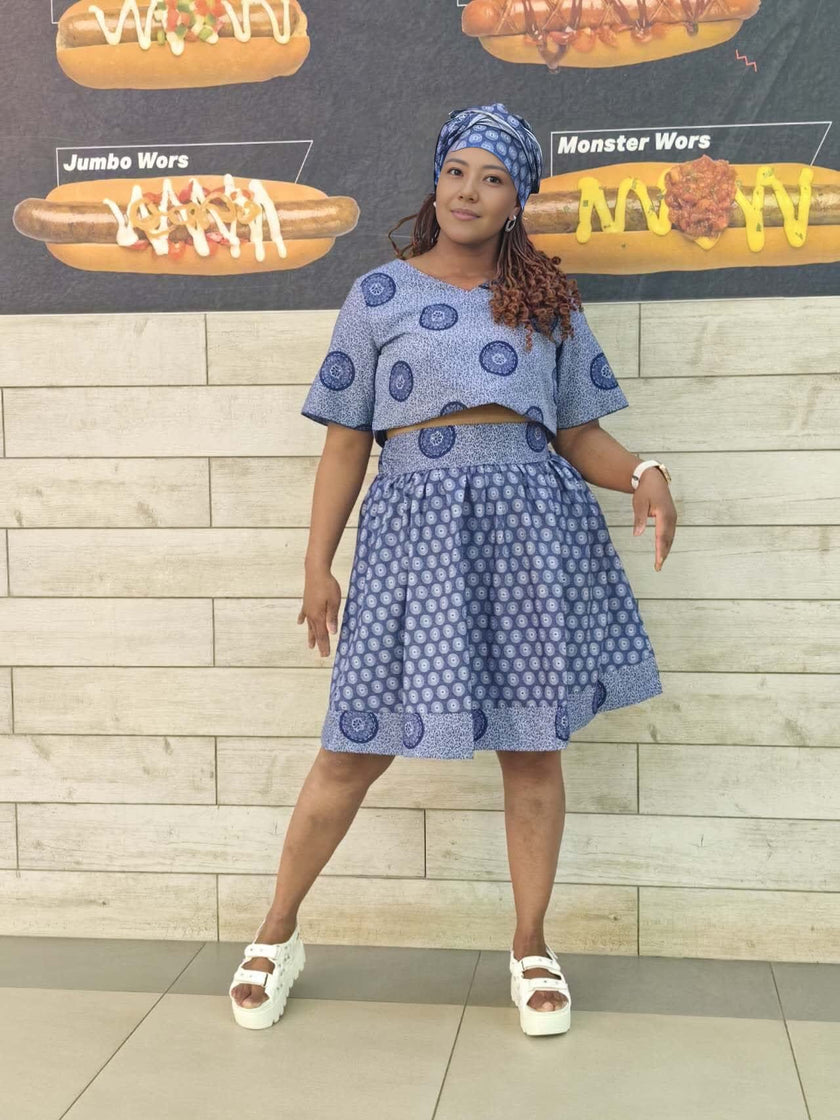 Flutter Sleeve Top & Pleated Skirt Set with Circular Pattern