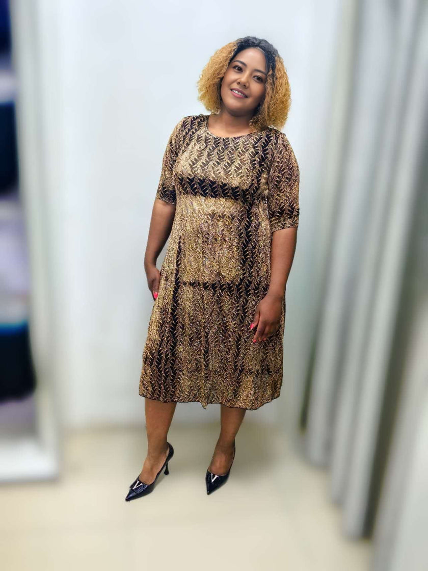 Short Sleeve Mid-Length Dress