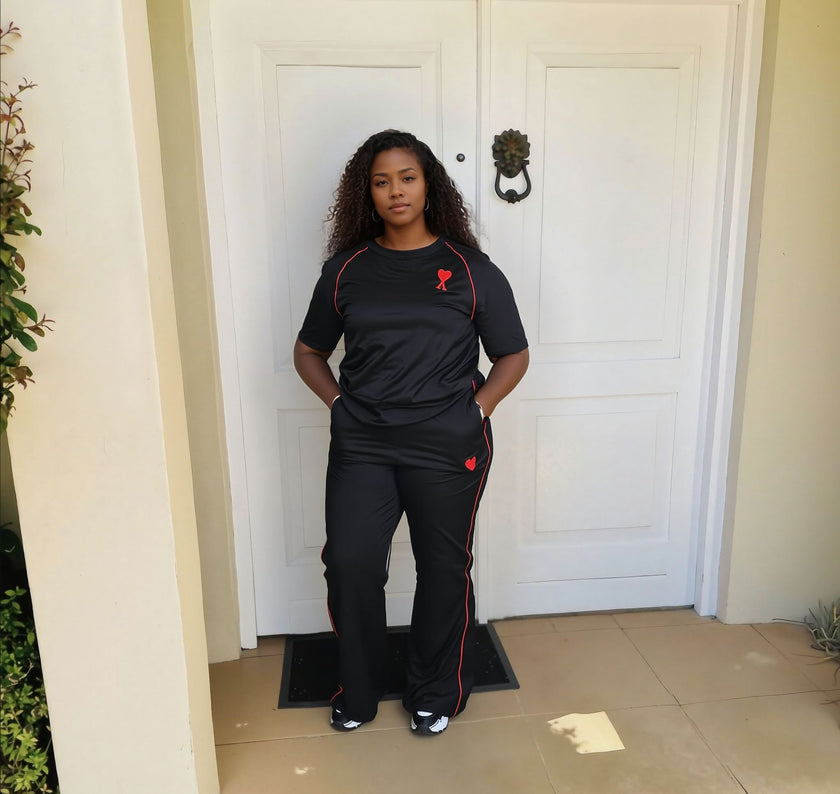 Casual Two-Piece Set with Red Trim｜Short Sleeve Top × Wide-Leg Pants × Chest Embroidery