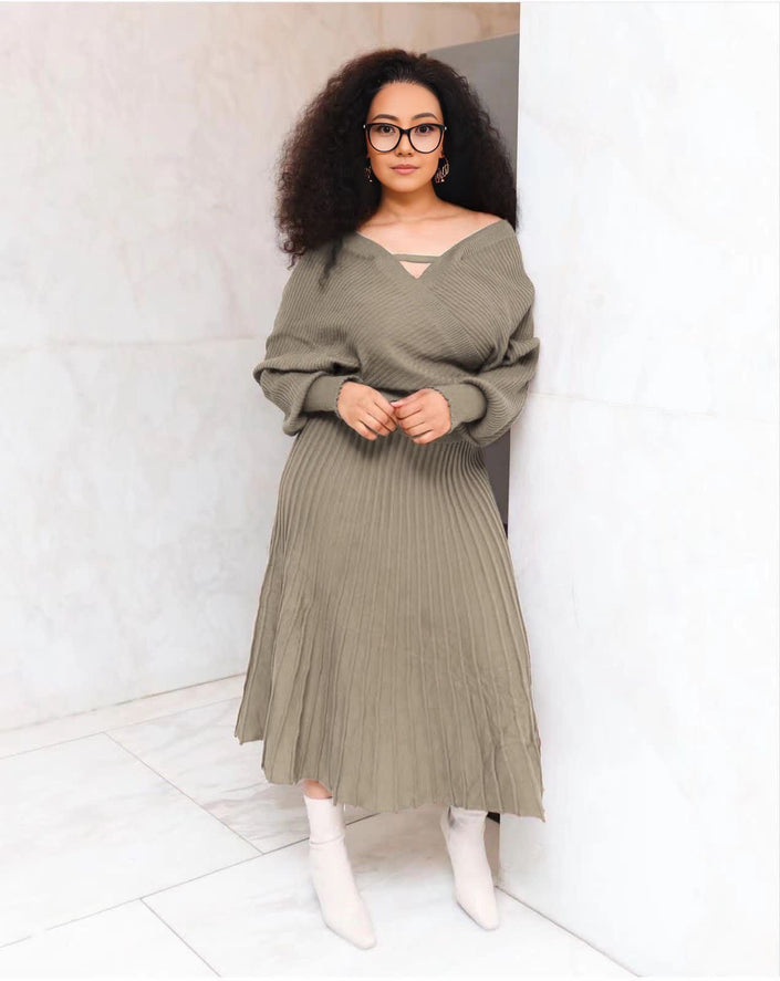 Green knit V-neck top and pleated skirt set, long sleeves
