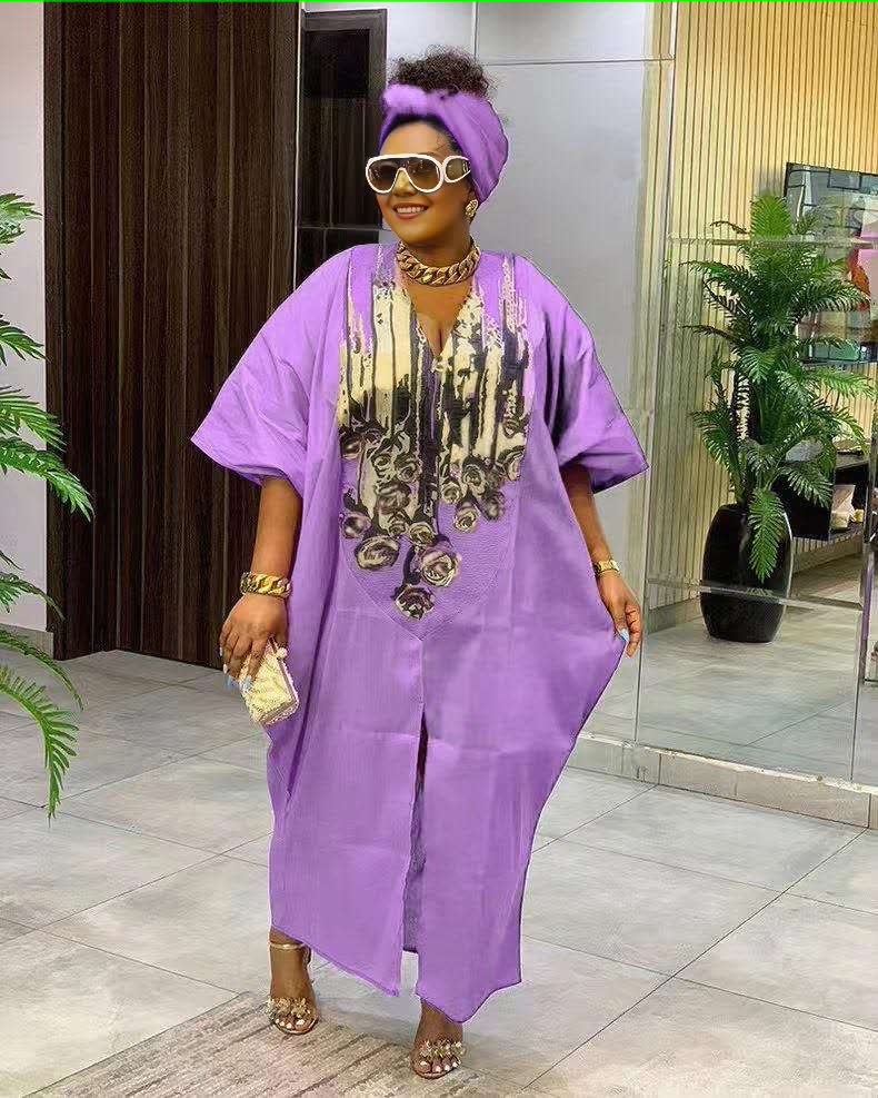 Plus size kaftan dress in violet with V-neck and gold floral-pattern front
