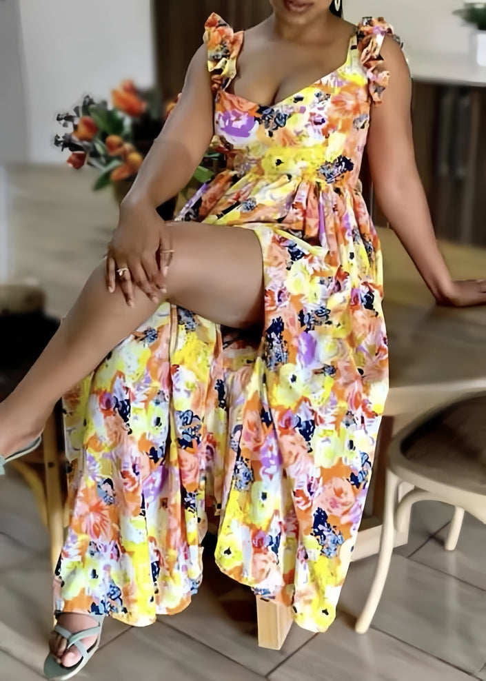 Floral maxi dress with ruffle shoulder straps, fitted bodice and tiered skirt in multicolor