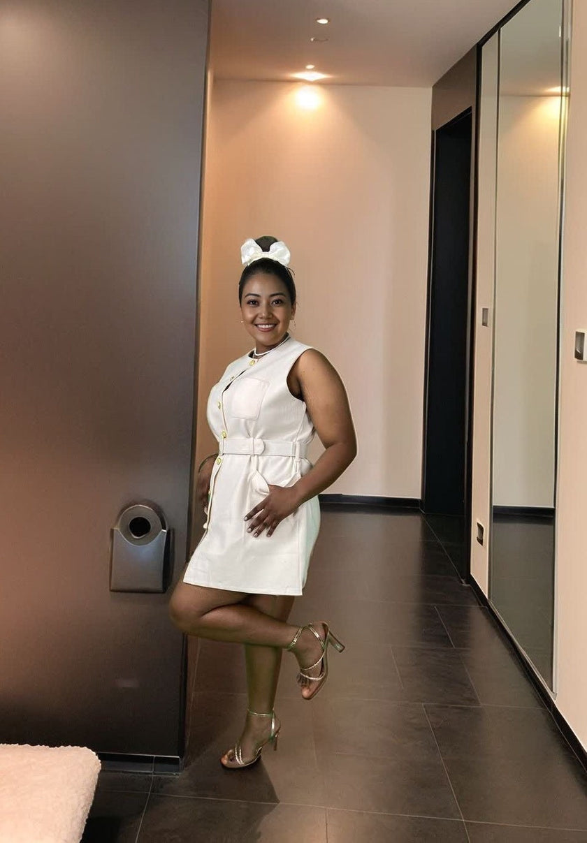 Sleeveless Mid-Length Dress - Front Yellow Button Accents and Slim Waist Belt Design