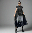 Pleated midi dress with abstract print, sleeveless black and light gray pattern