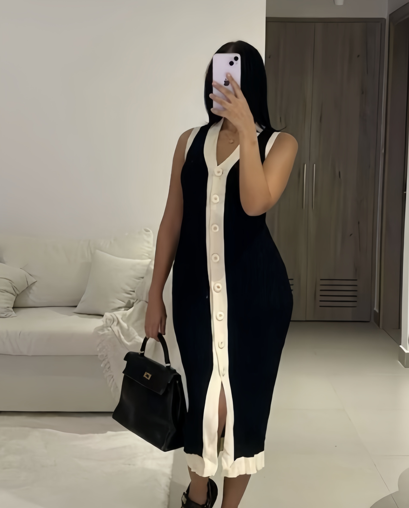 Sleeveless Knitted Dress with Button Front and Contrast Trim Accents