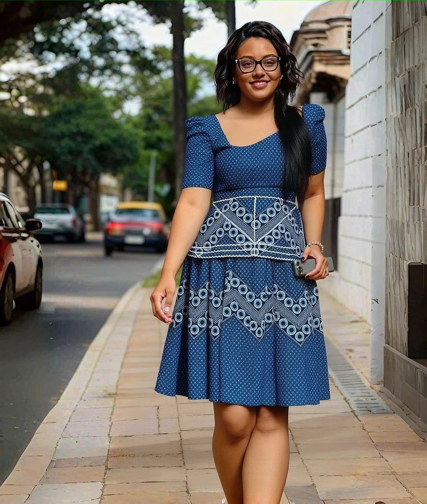 Geometric midi dress, blue geometric print, square neckline, short sleeves