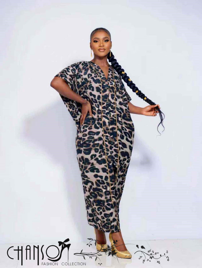 Leopard print V-neck maxi dress with short sleeves, casual fit
