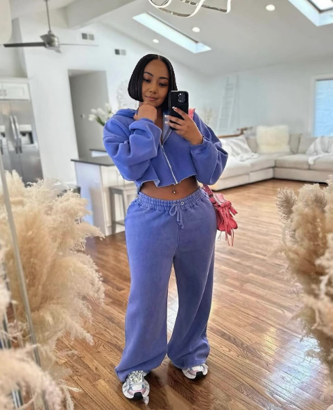 Women's Loose Fit Zip-Up Hoodie and Elastic Waist Drawstring Sweatpants Set