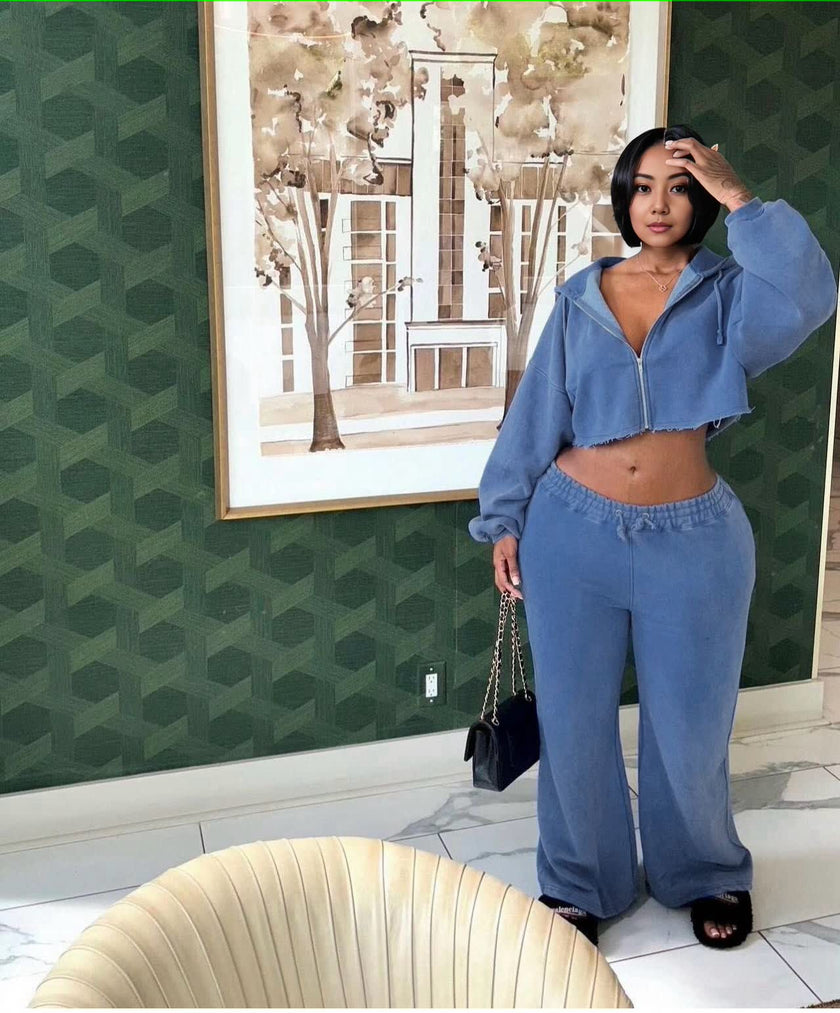 Women's Loose Fit Zip-Up Hoodie and Elastic Waist Drawstring Sweatpants Set