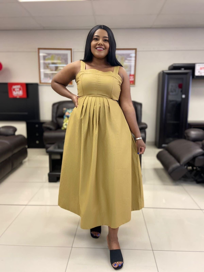 Yellow pleated sleeveless midi dress with square neckline and cinched waist