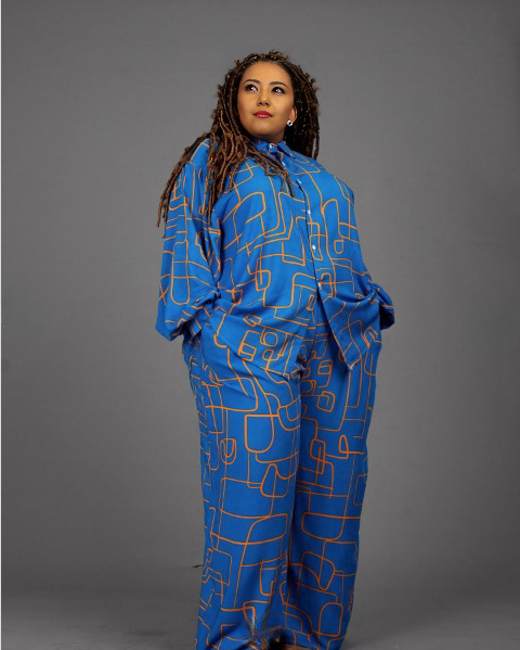Geometric print shirt and pants set in blue with button-front collar and wide-leg pants