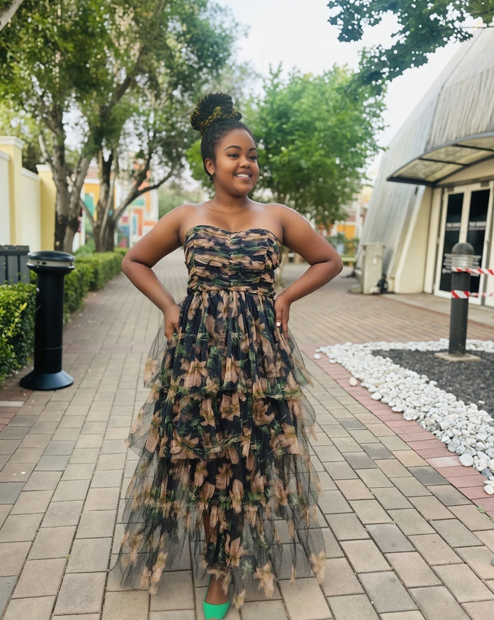 Strapless printed midi evening dress with tiered skirt and fitted waist