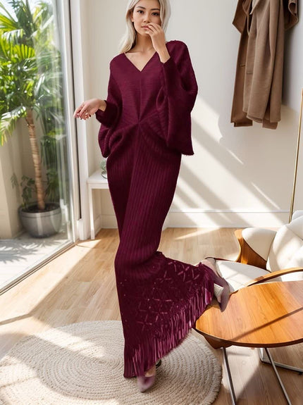 Maroon knit maxi dress with V-neck, loose fit, long sleeves, fringe tassel hem