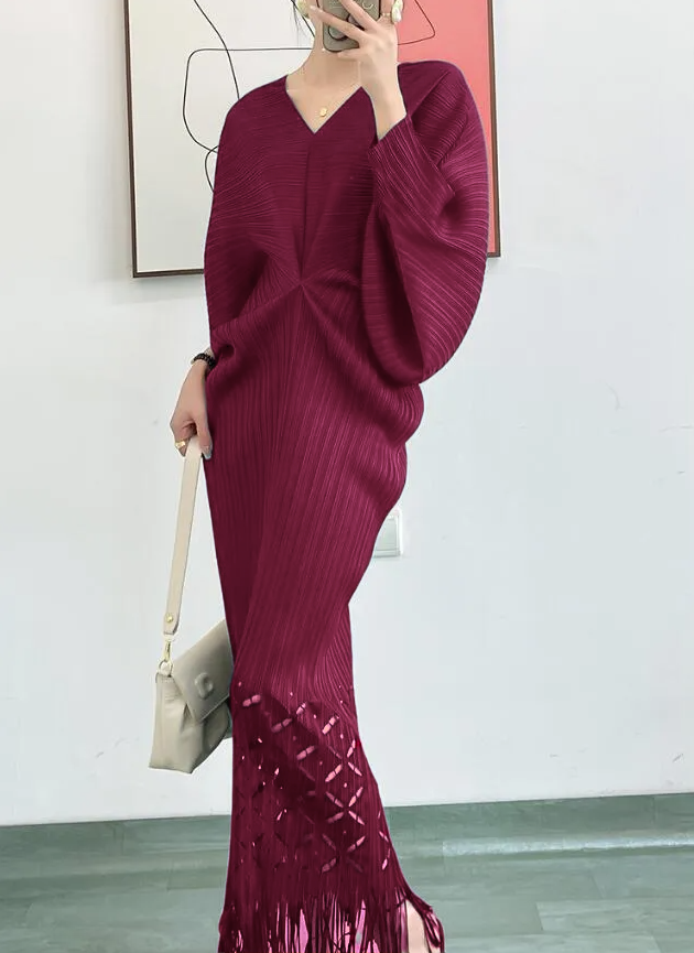 V-neck Loose Knitted Dress with Long Sleeves and Hollow-out Tassel Hem
