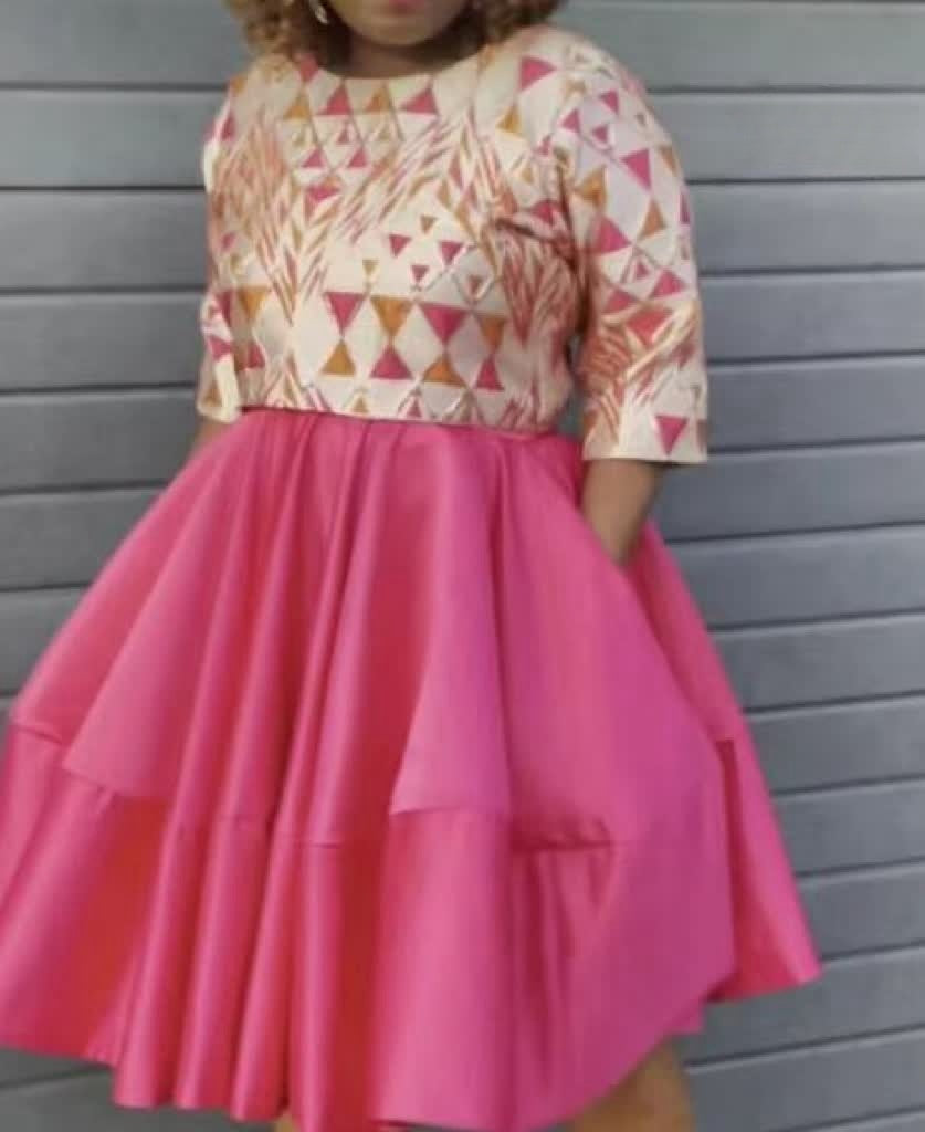 Triangle Print Long Sleeve Blouse with Knee-Length Pleated Skirt Ensemble