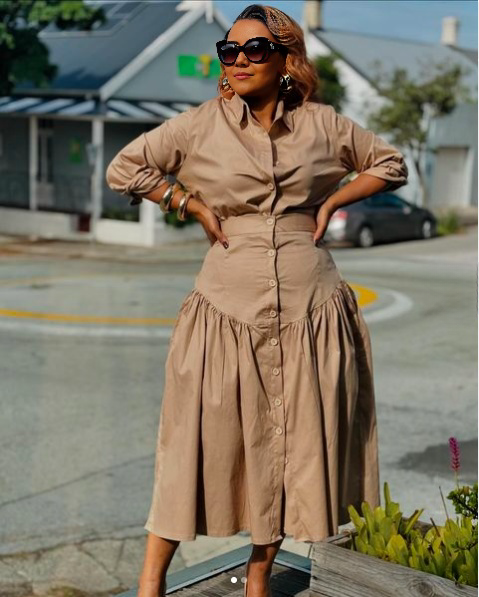 Mid-Length Buttoned Dress with Gathered Waist Design