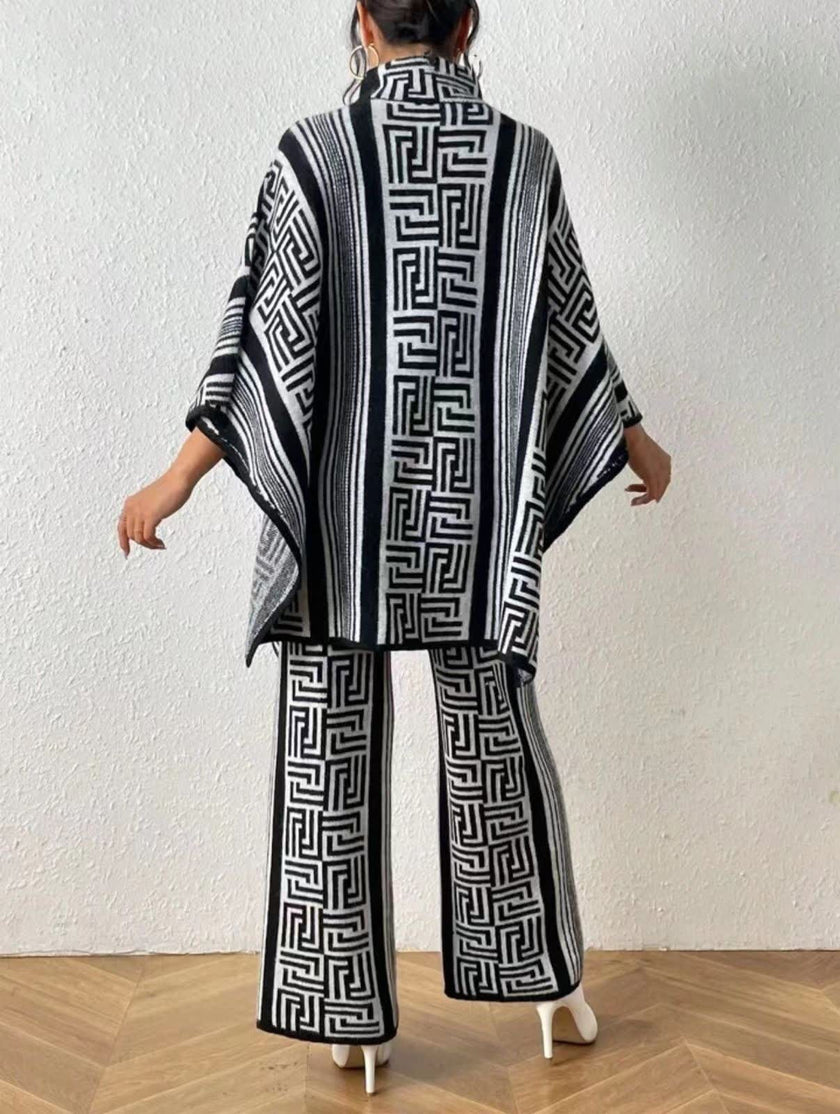Geometric Labyrinth Pattern Knit Tunic and Pants Set